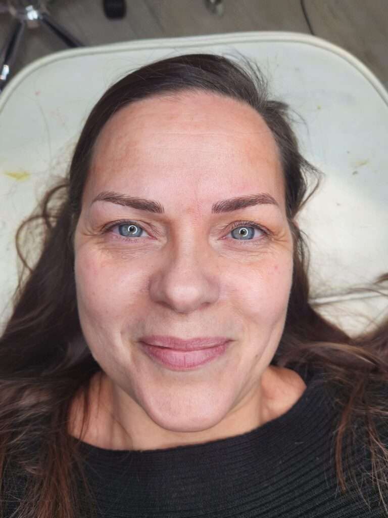 Semi-permanent brows before and after – Skinful Aesthetics, Great Yarmouth